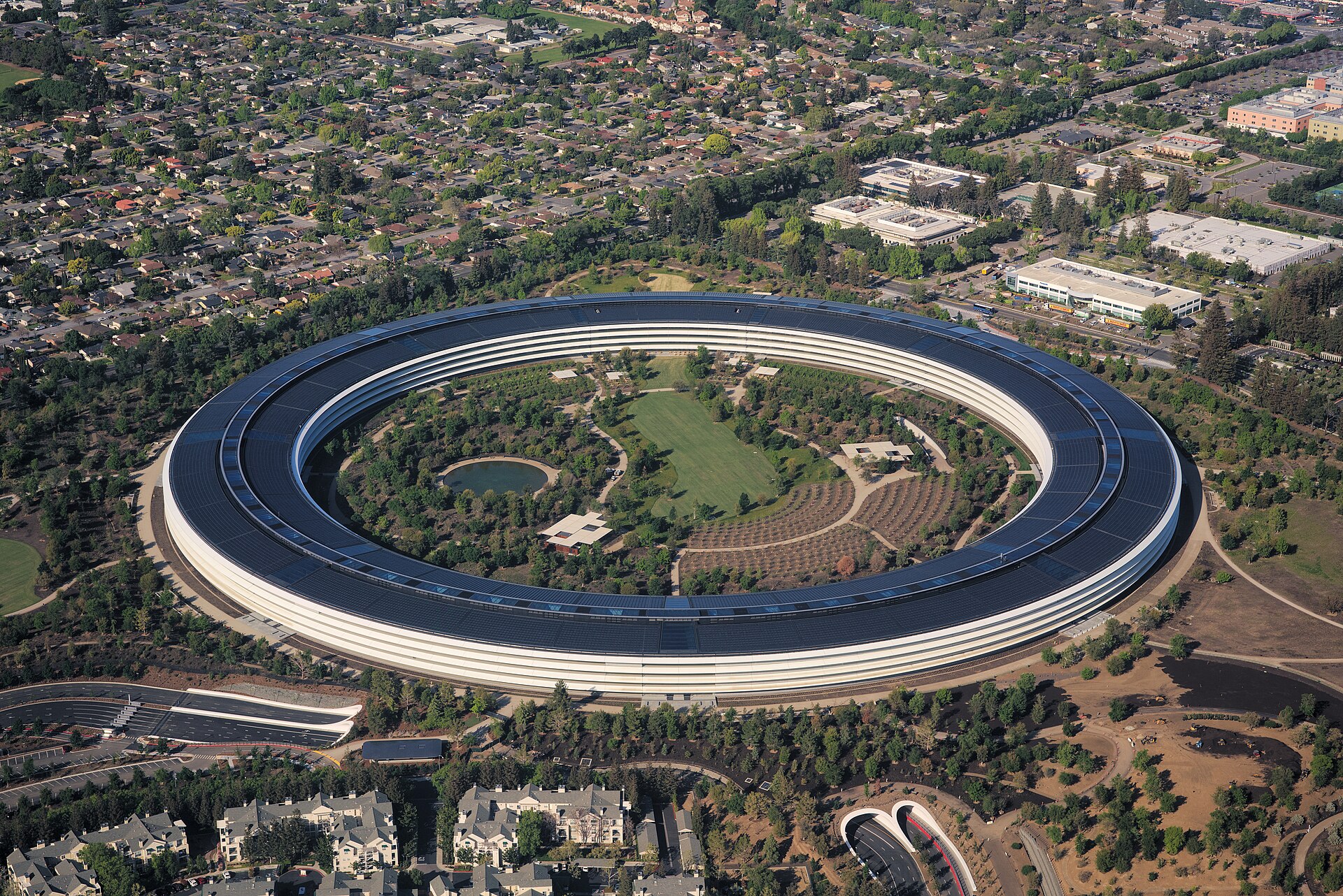 Aerial view of Apple Park headquarters and its circular campus