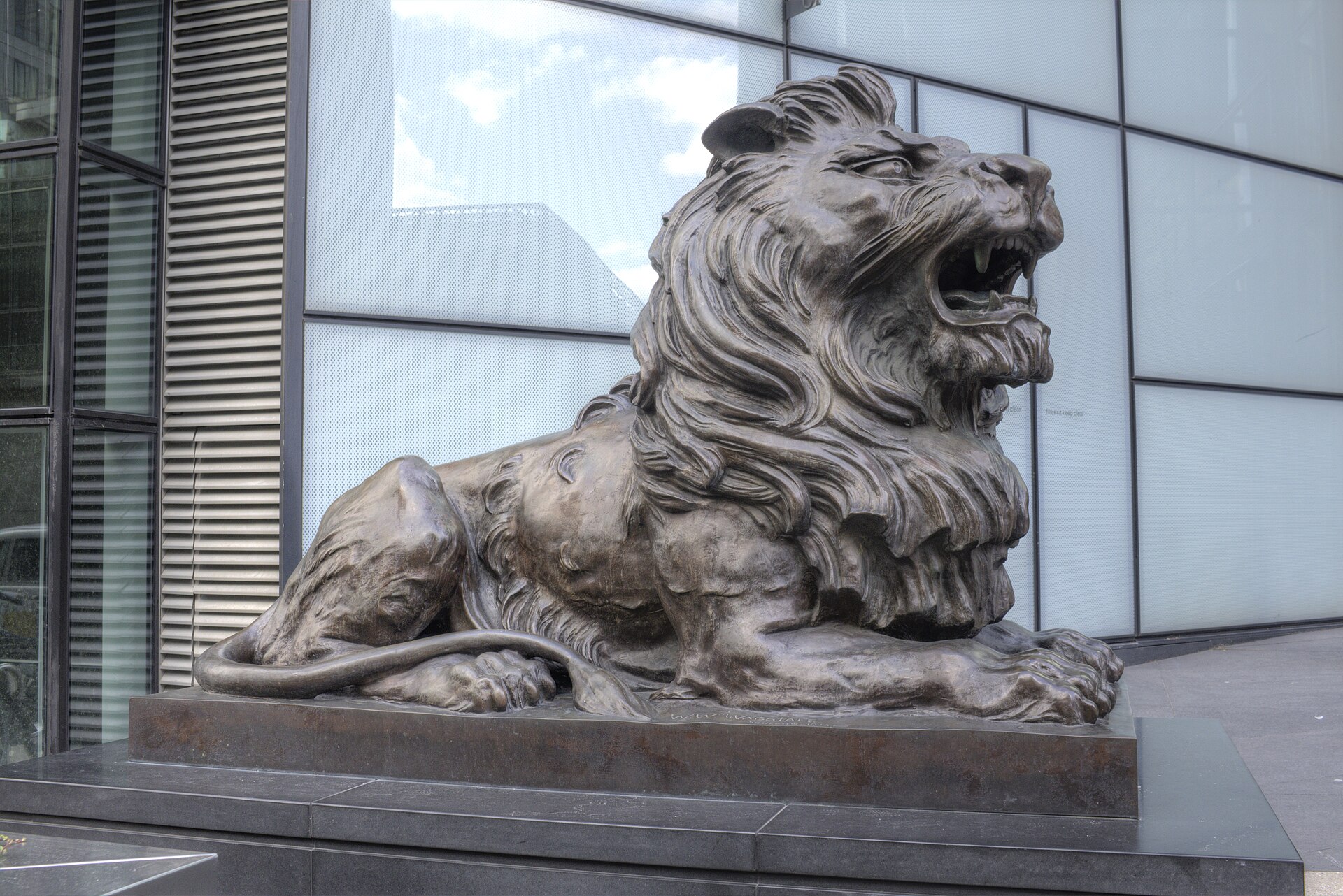 HSBC lion sculpture at Canary Wharf, London.