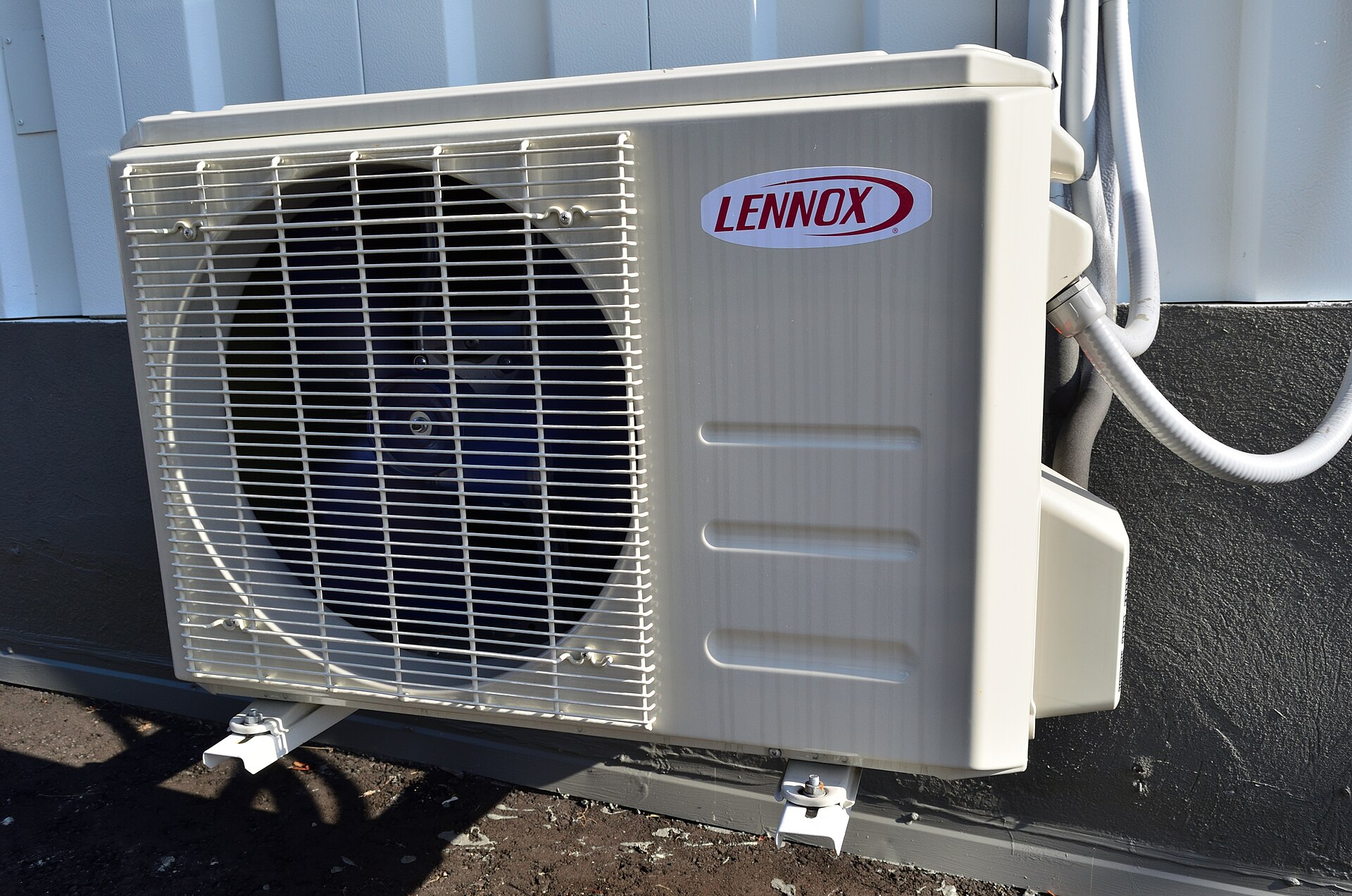 Lennox outdoor air conditioning unit