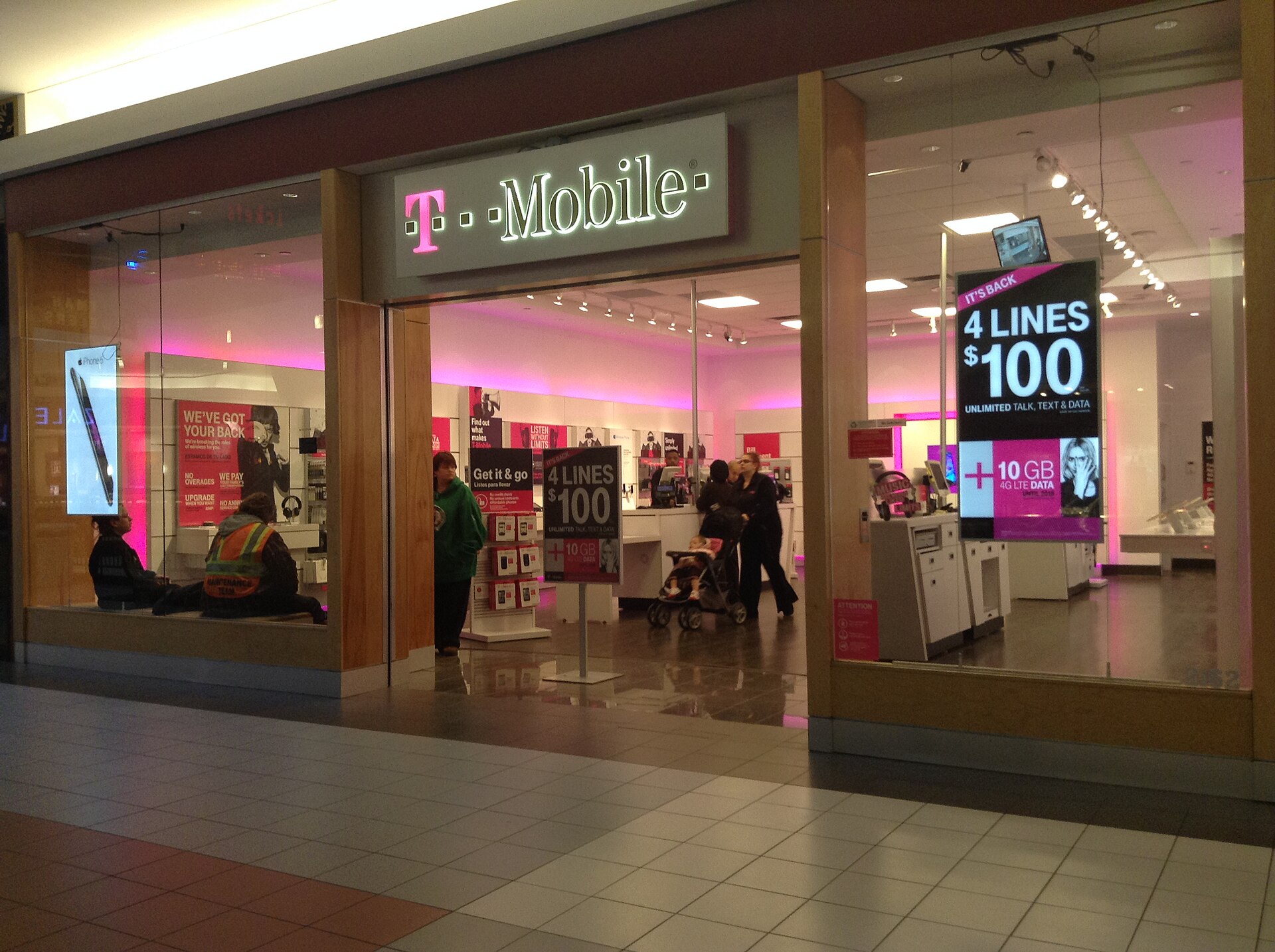 T-Mobile retail storefront in Waterbury, Connecticut