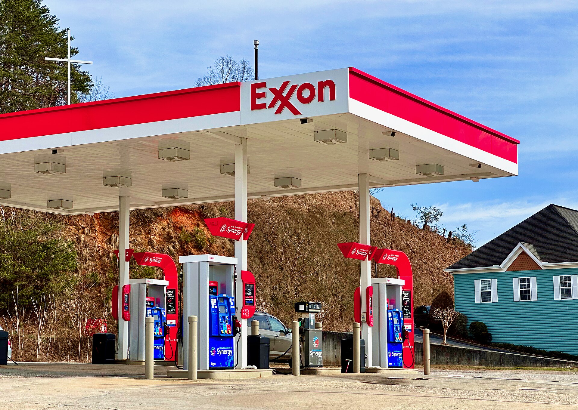 Exxon-branded fuel station in Hiawassee, Georgia