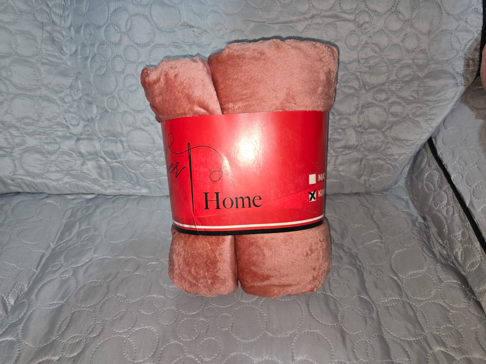 Imagen de Frazada cobija lisa king fusionado