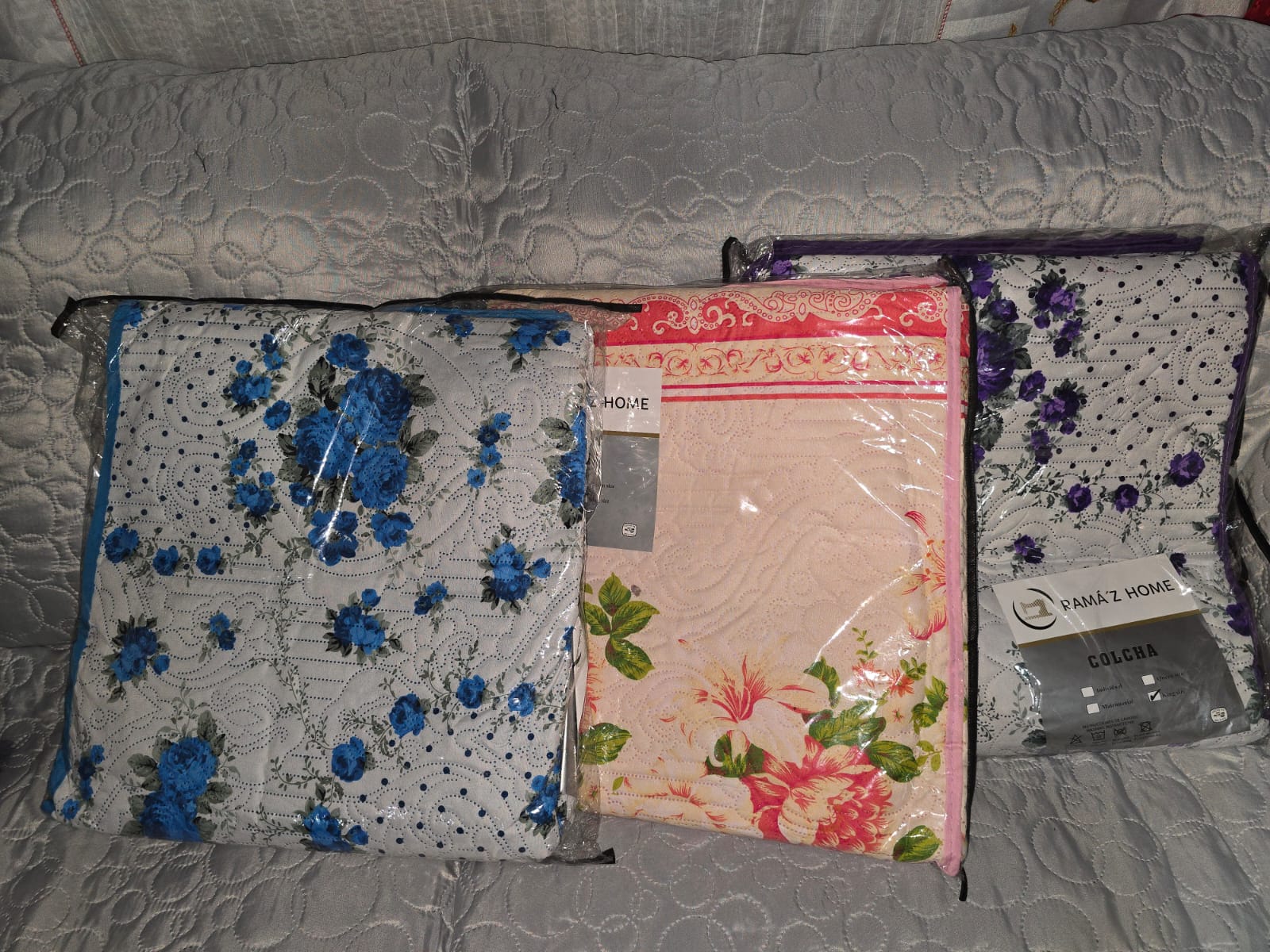 Imagen de Colcha king doble vista micro sin funda