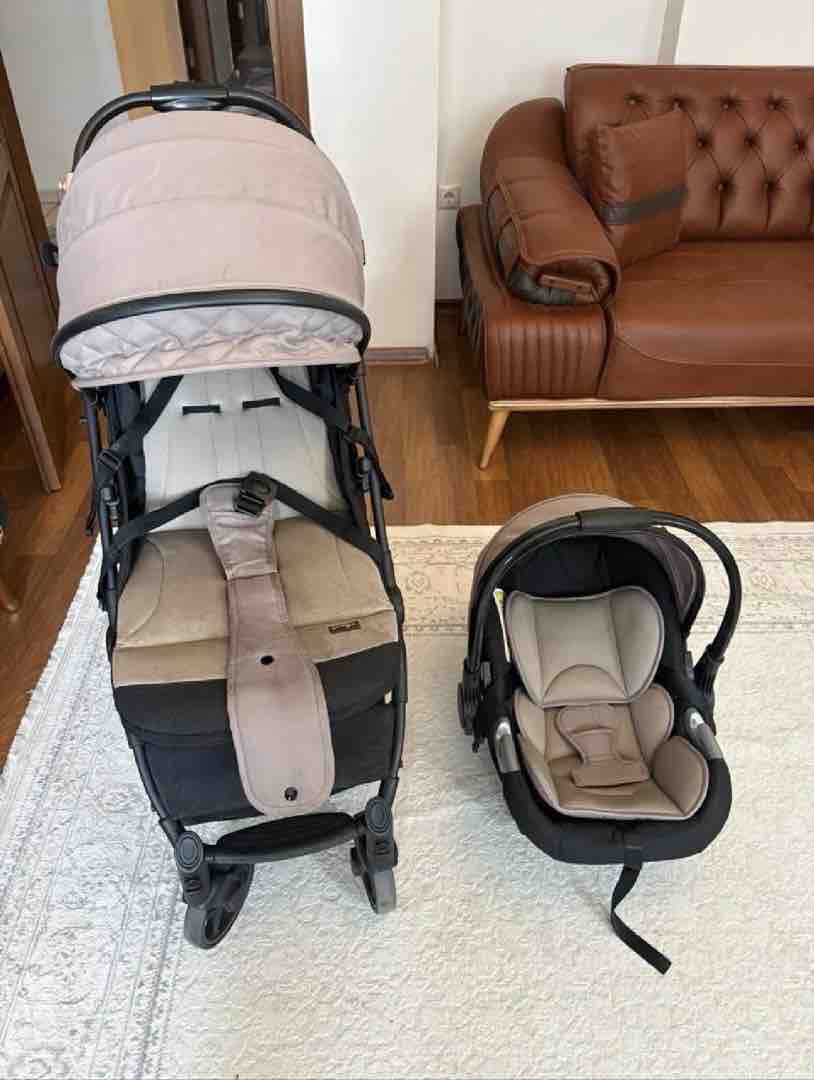 Prego bebek arabası