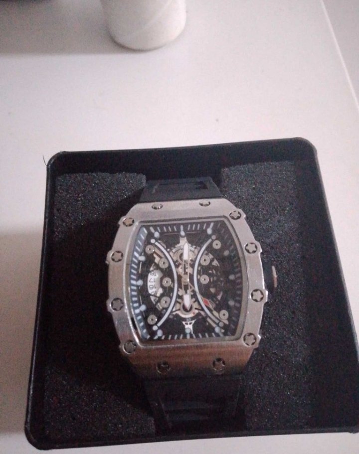 Richard Mille Saat