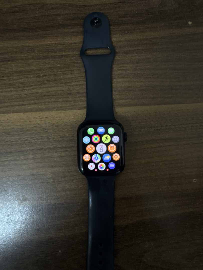 Apple Watch SE ikinci nesil 2025 - fotoğraf 3