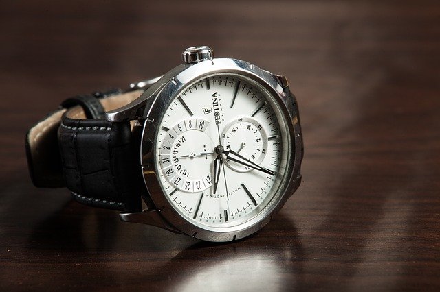 https://firebasestorage.googleapis.com/v0/b/store-66094.appspot.com/o/images%2Fwristwatch-g873458028_640.jpg?alt=media&token=5ebf4460-70ce-4f69-8f6c-5f7a79d3994e