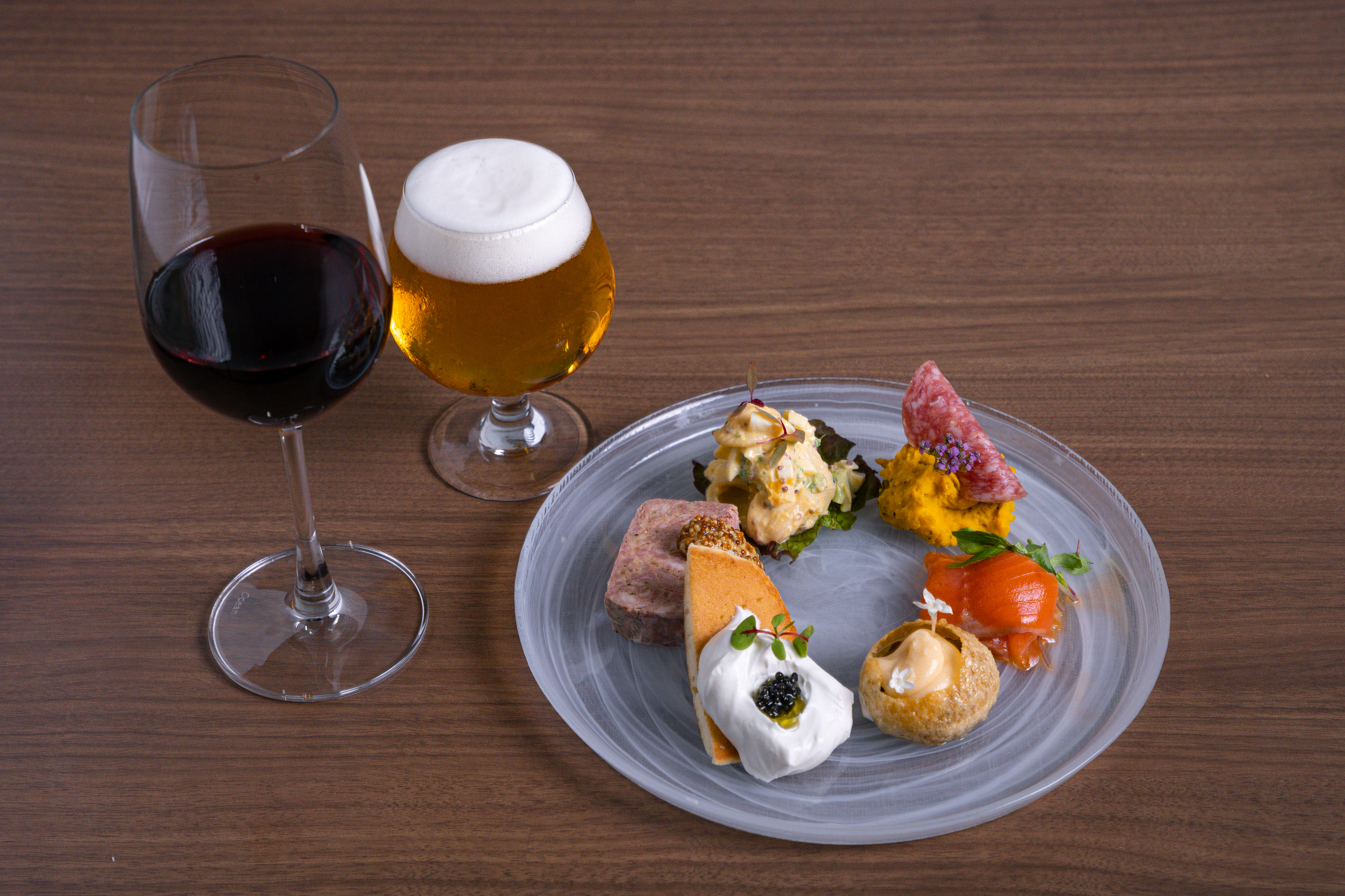 仕事帰りに一杯。ワインが進む「特製フレンチデリ」で乾杯しませんか？