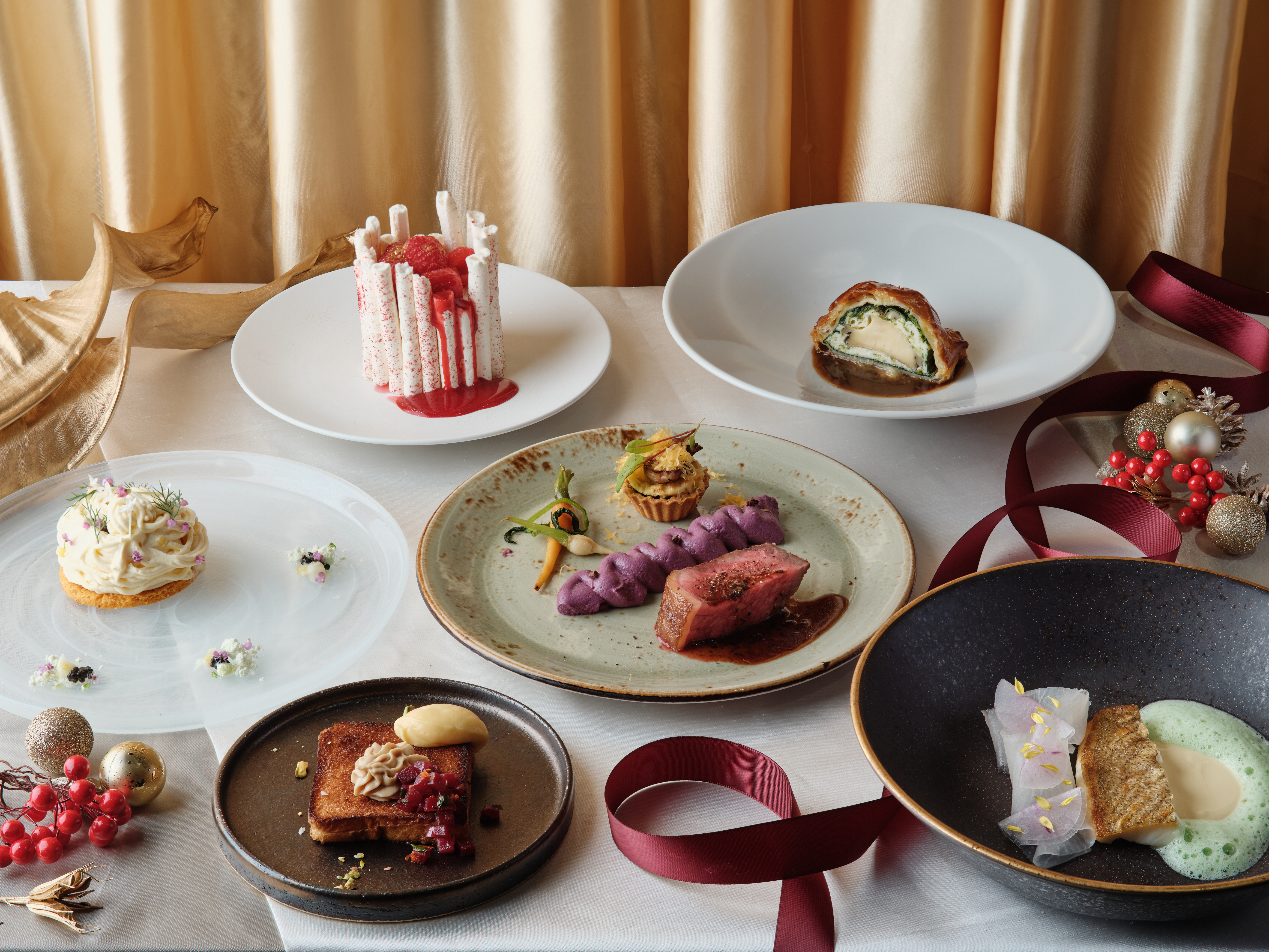 予約受付中!ホテルレストランの本格クリスマスフレンチ