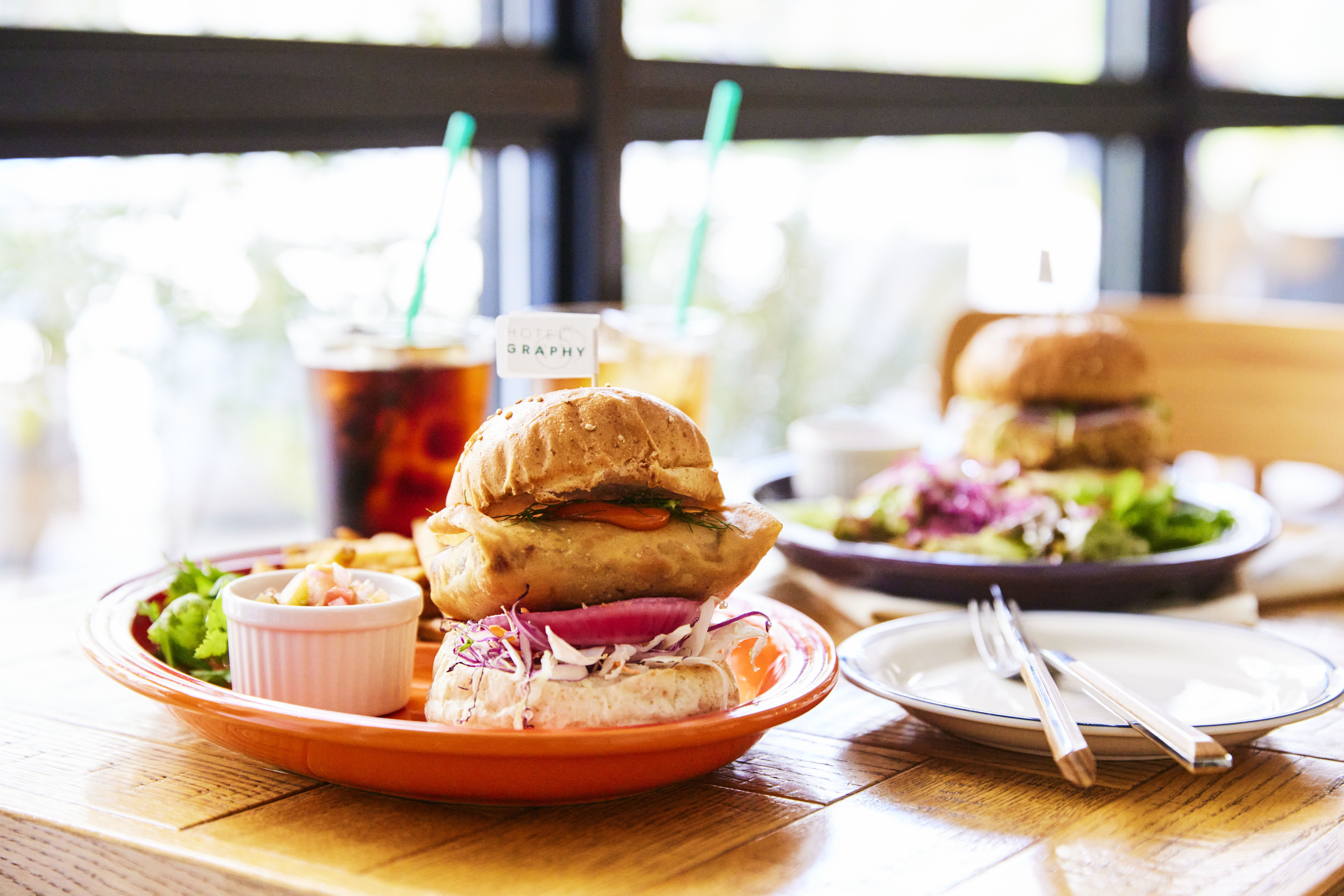 根津で食べたい🍔世界の味を楽しむGRAPHYバーガー