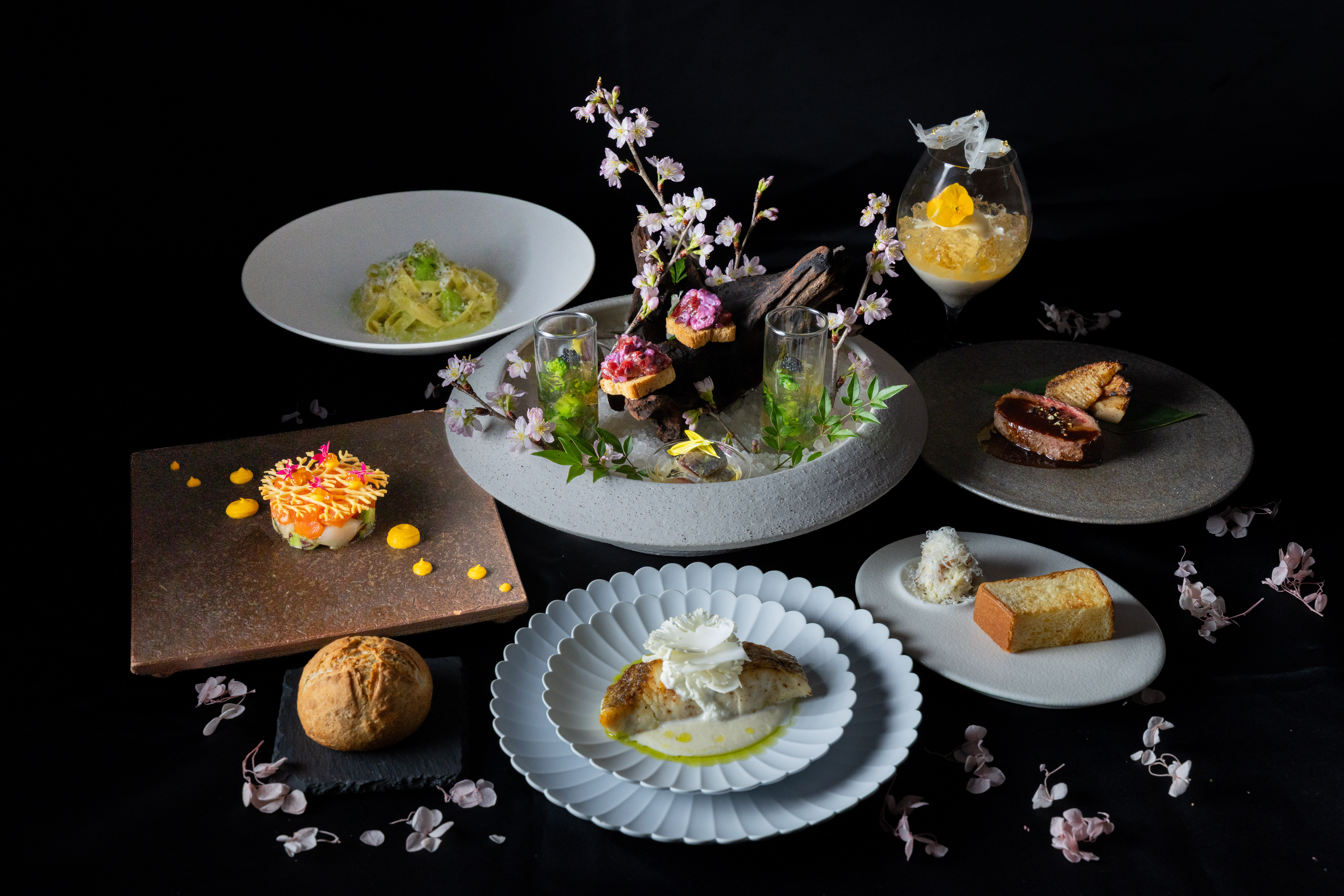 季節の食材を楽しむディナーコース