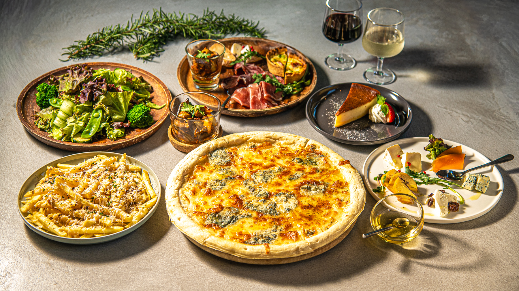 川崎のカフェ＆レストラン｜仲間とシェアして楽しむディナー