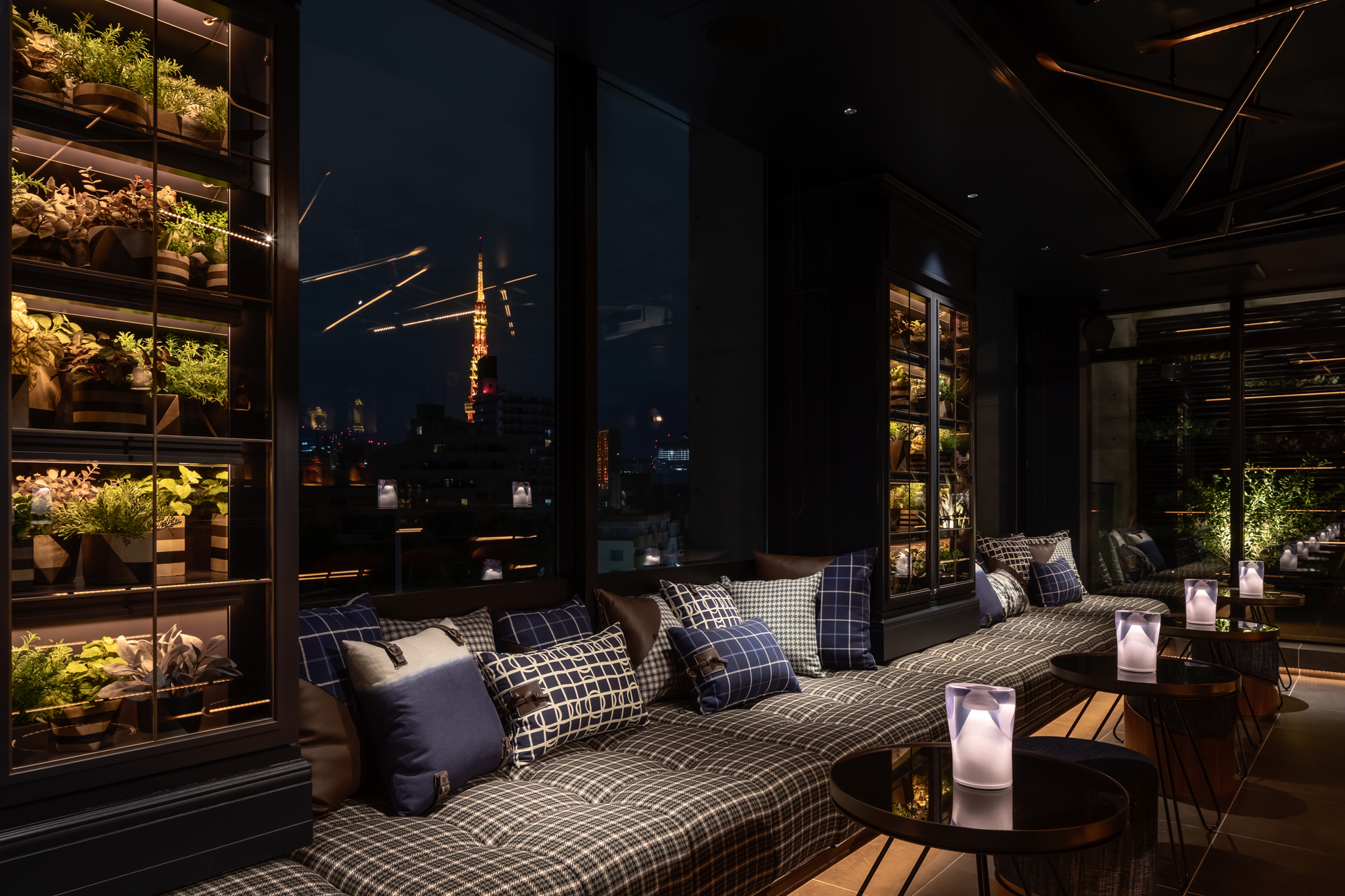 最上階のホテルバーを貸切でプライベートパーティを！