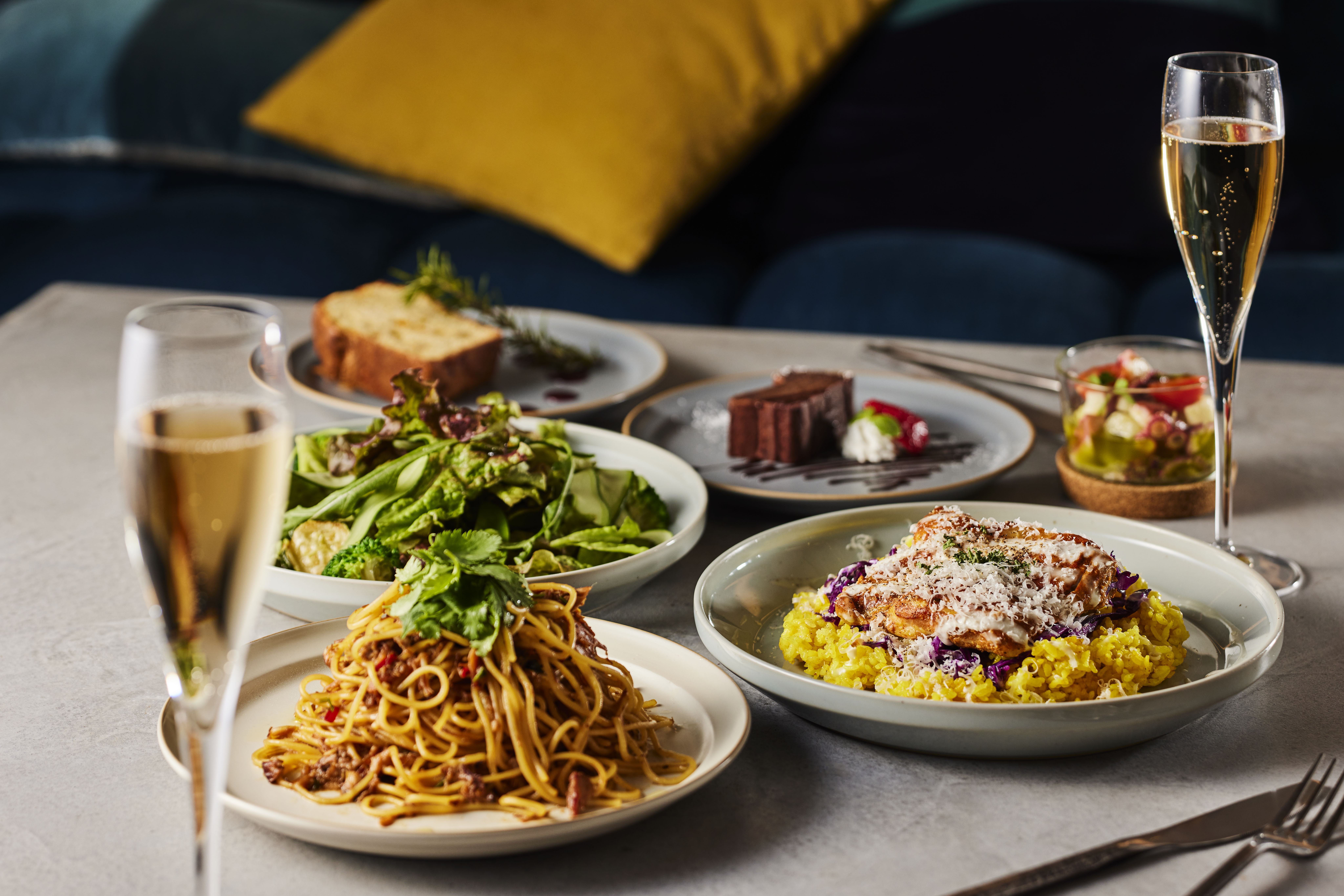 休日を優雅に楽しむためのお得なランチコース！