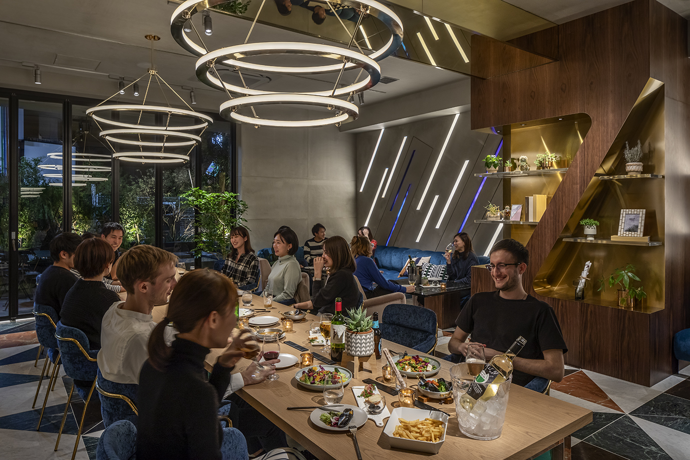 【団体貸切 川崎】プロジェクター完備！忘年会・パーティーはここ！