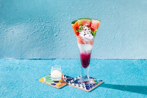 夏の疲れを忘れるひととき、「今帰仁スイカのパフェ氷」
