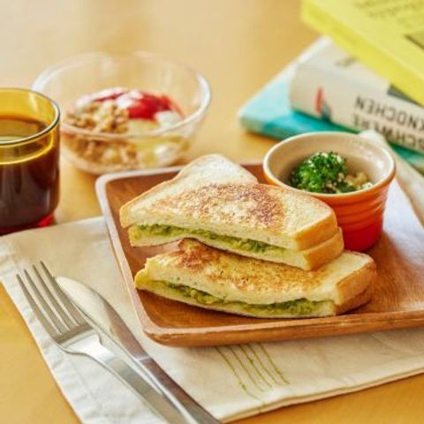 Avocado toast with salad