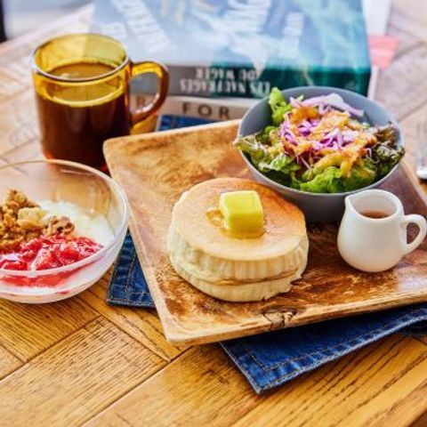 Rice Flour Pancakes w/Salad