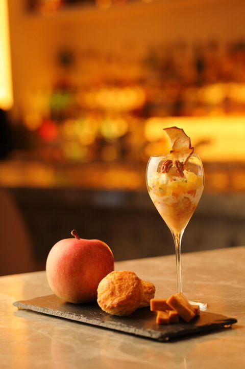 キャラメルりんごパフェ