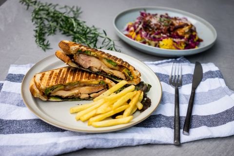 タンドリーチキンサンドイッチ