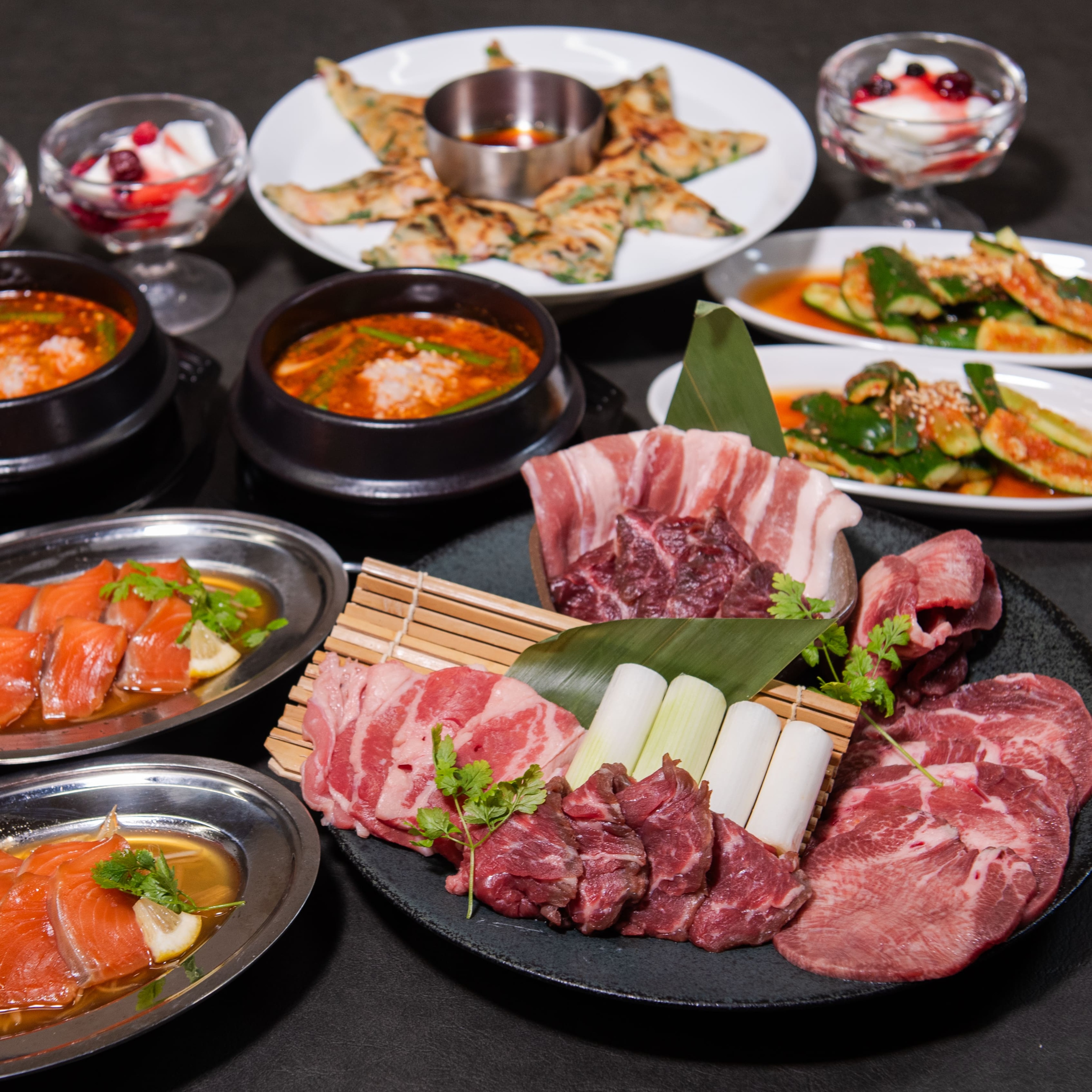 [焼肉５種盛り合わせ]10品5,000円【2時間制スタンダード飲み放題付】	