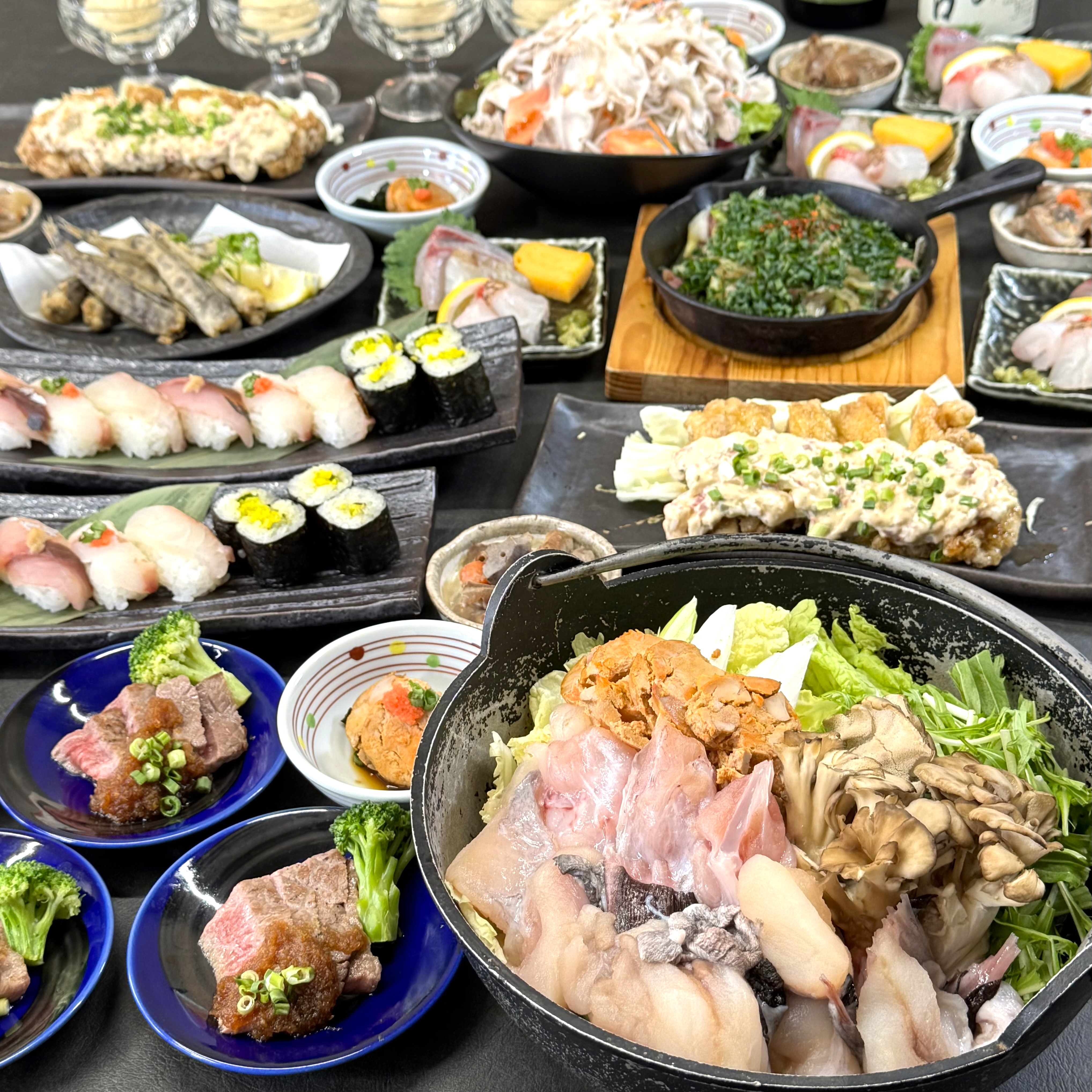 《あんこう鍋＆市場直送鮮魚5種盛り付》10品6,500円 【2時間制飲み放題付】