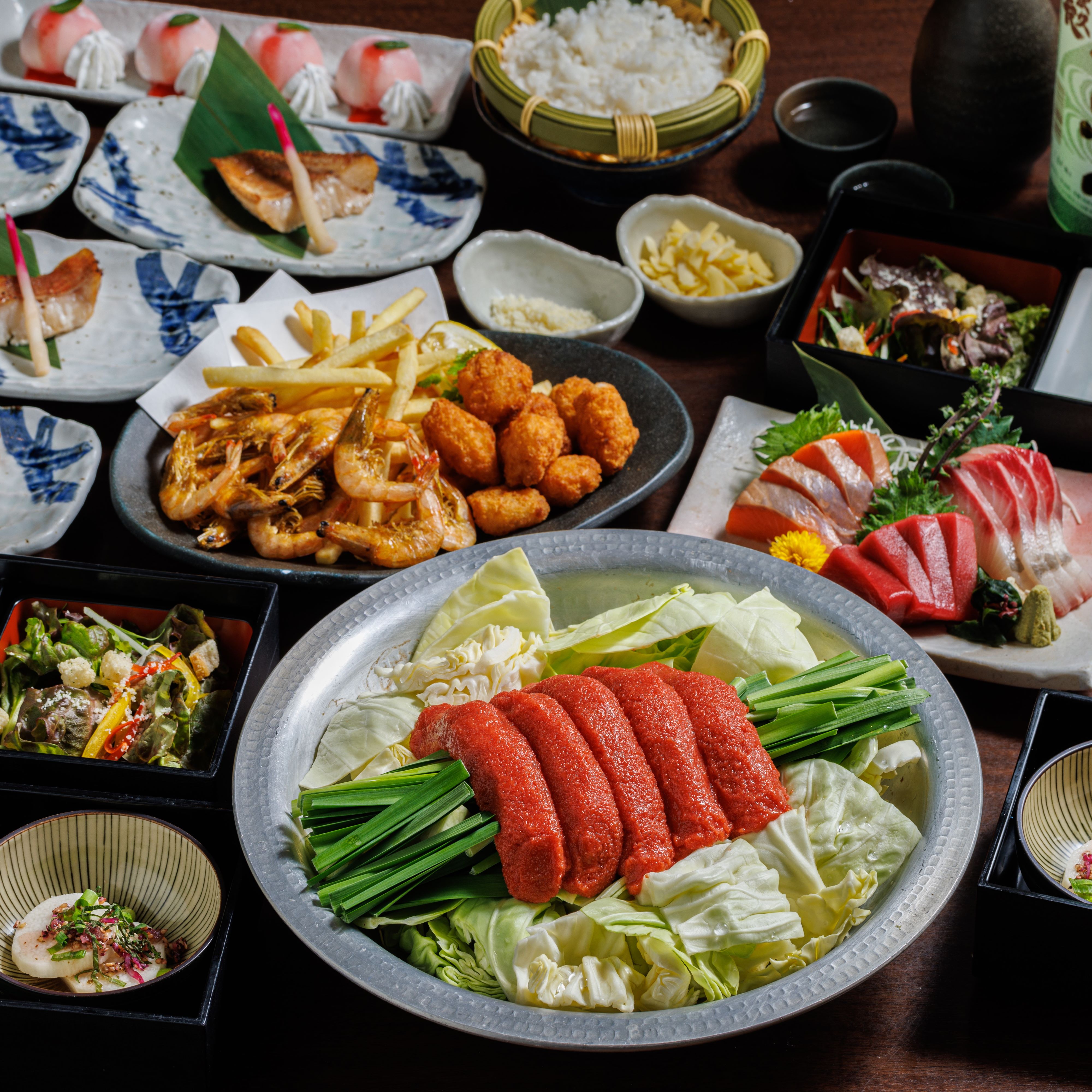 [明太和牛もつ鍋]11品5,000円【日～木3H制・金土祝前2H制スタンダード飲み放題付】