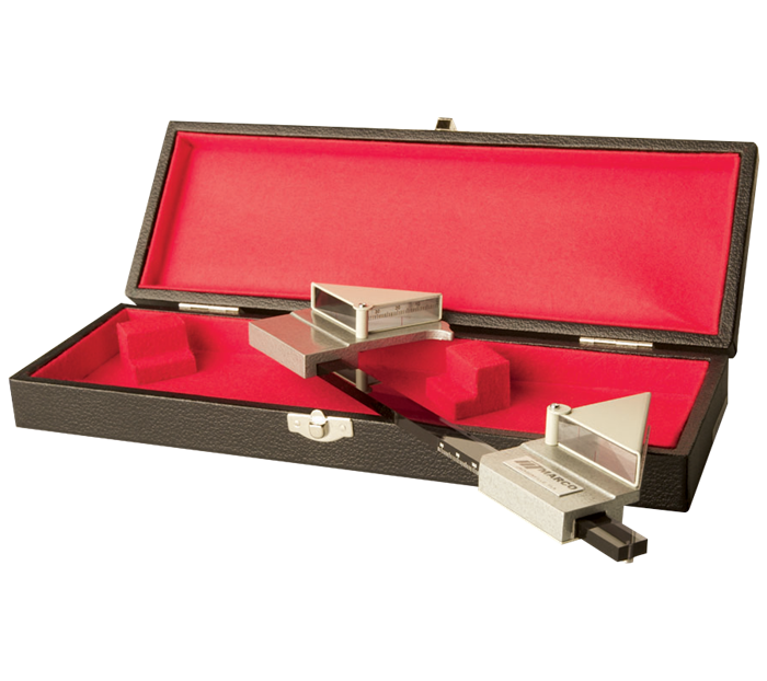 PRISM EXOPHTHALMOMETER