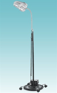 Tri-Star™ Mobile Base Surgical Lamp