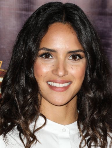 Adria Arjona