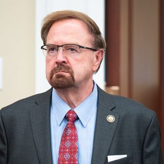 Edwards Drops Re-Election Bid