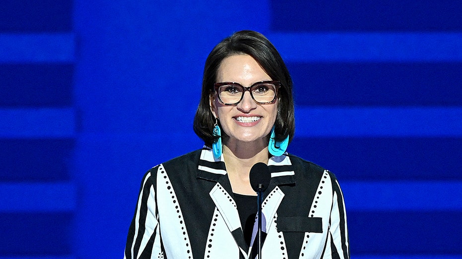 Flanagan Wins Minnesota Senate Primary