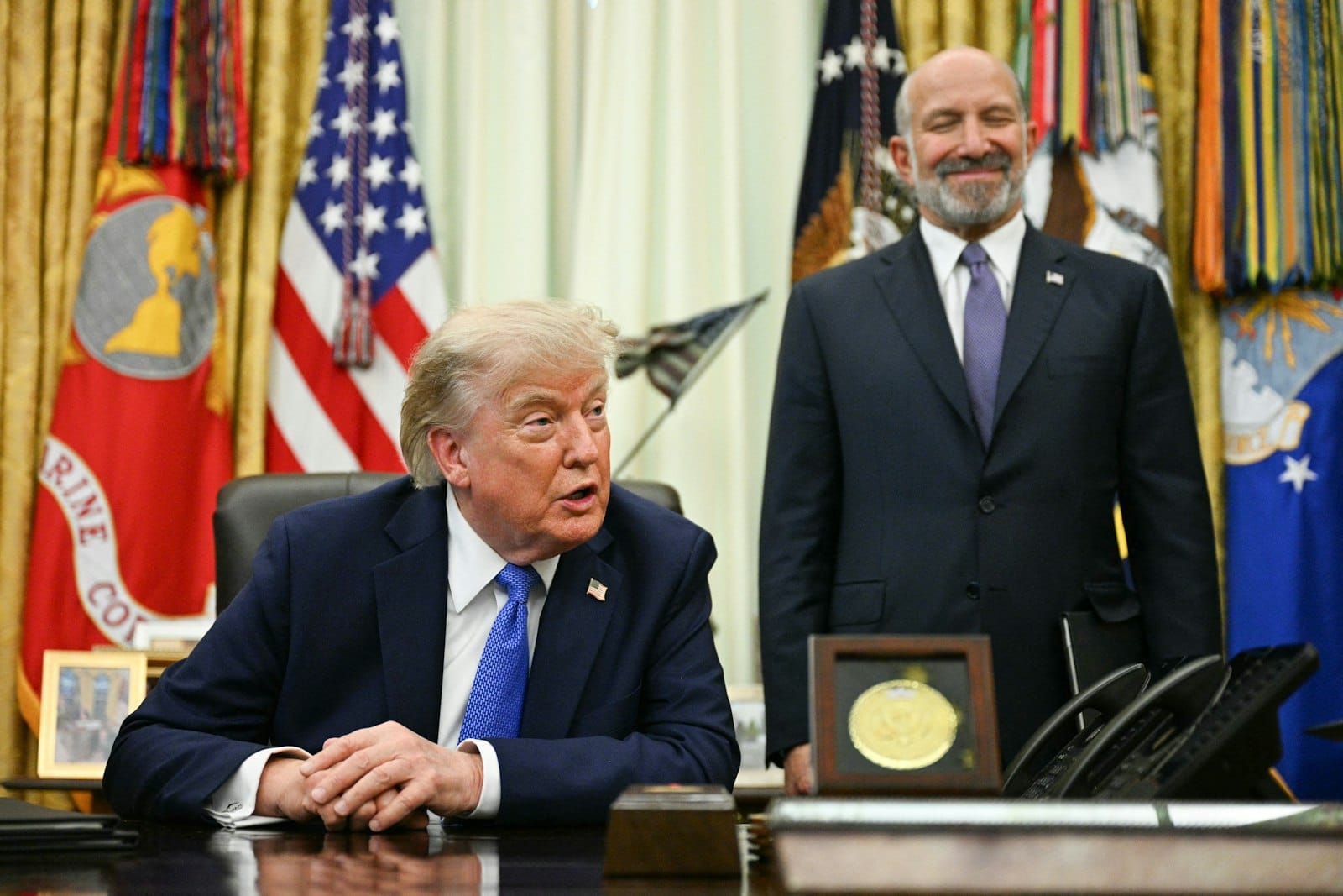 Trump's $5,000 Dividend Plan Contested