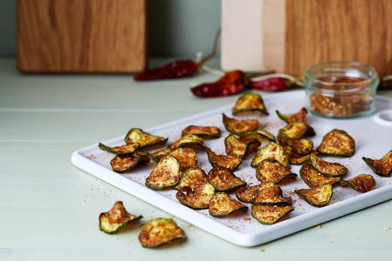 Low-carb zucchini nacho chips