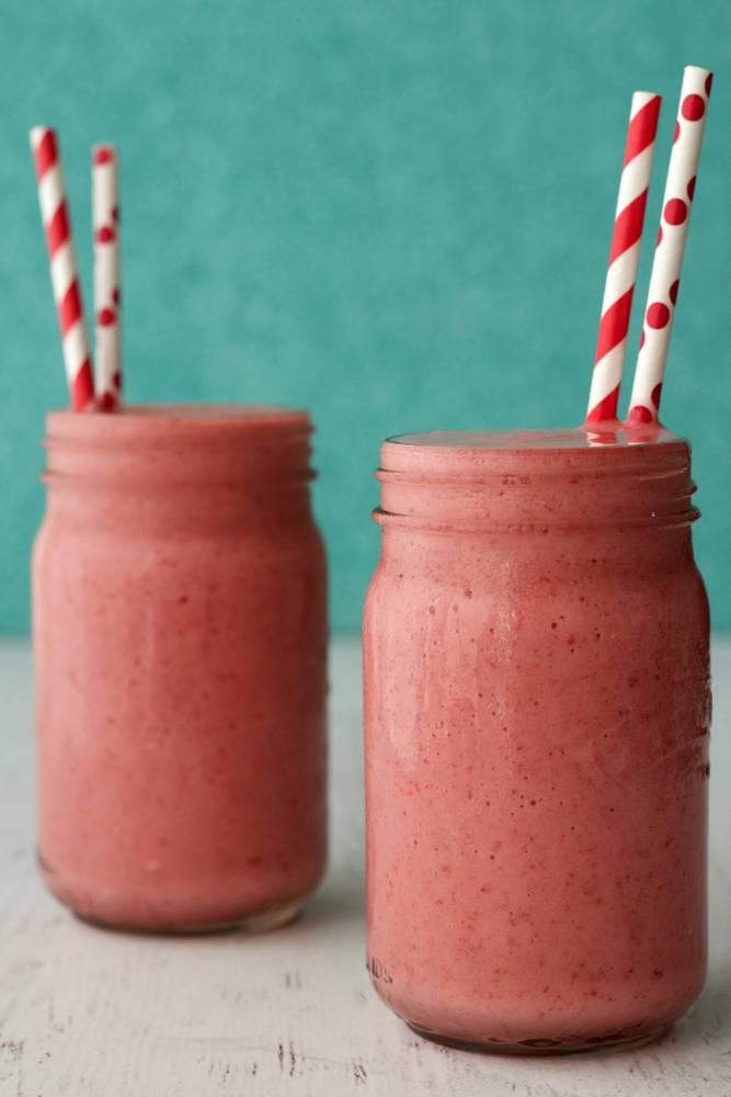 The Best Damn Strawberry Smoothie