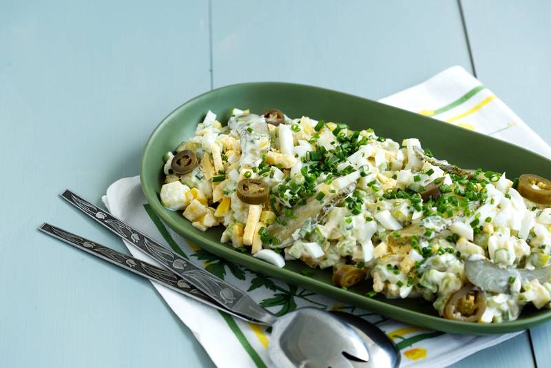Zucchini salad with eggs