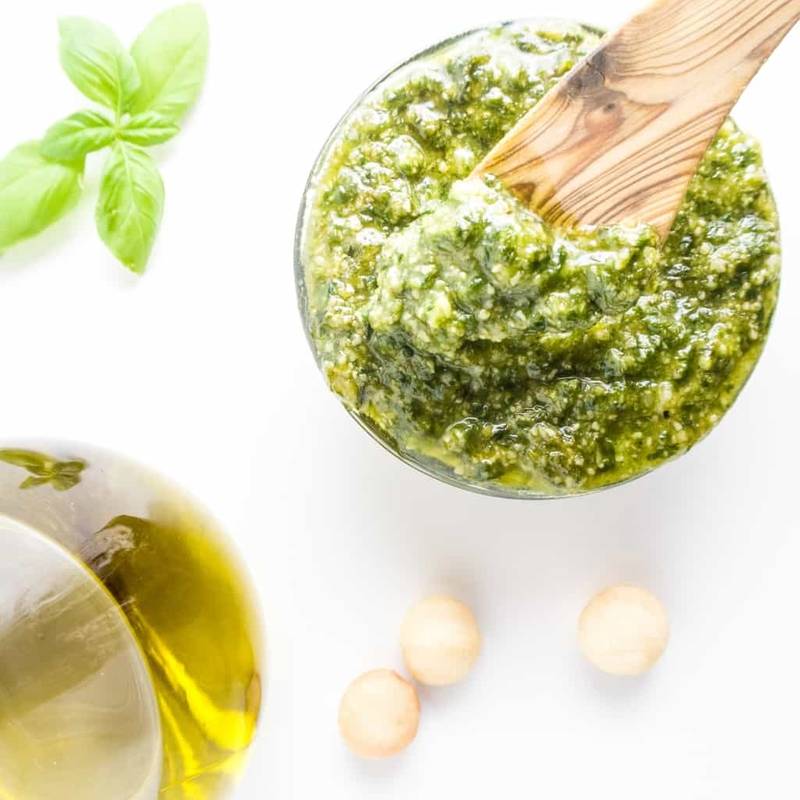 2-Minute Macadamia Nut Pesto (Low Carb, Gluten-free)