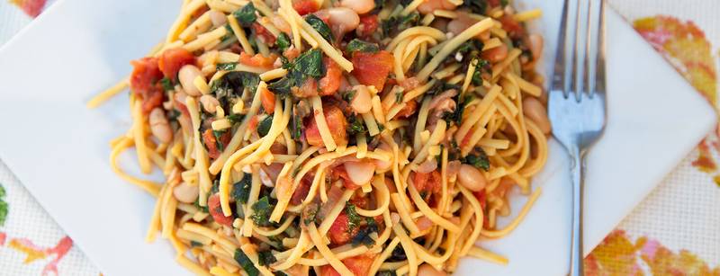 White Beans with Greens, Garlic and Tomato