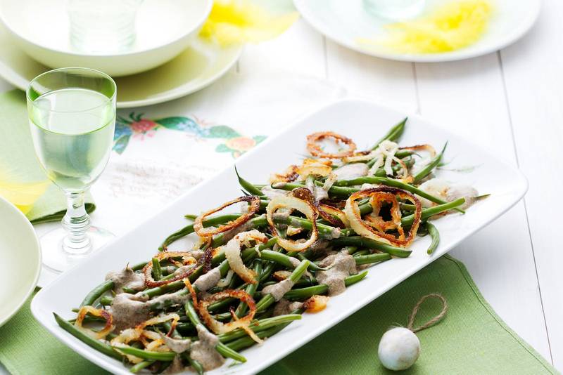 Green beans with roasted onions and cream of mushroom sauce