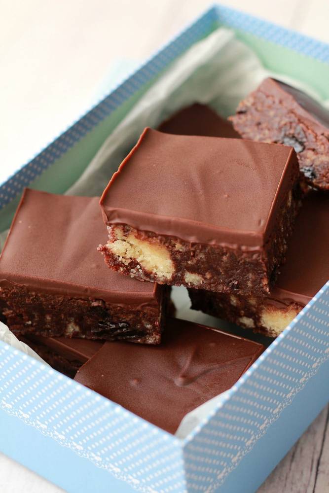 Chocolate Tiffin