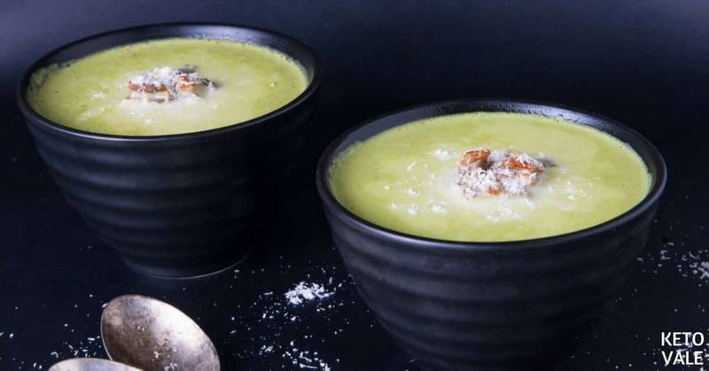 Creamy Spinach Soup With Crispy Bacon