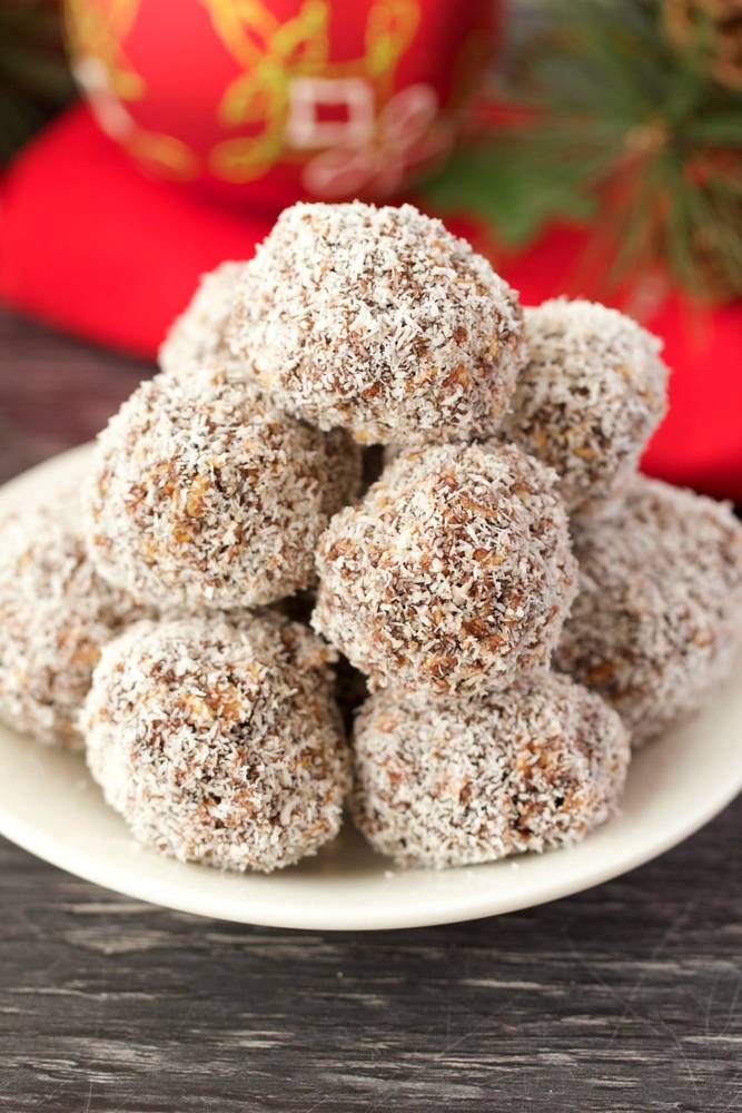 No-Bake Chocolate Coconut Snowballs (Vegan and Gluten-Free)