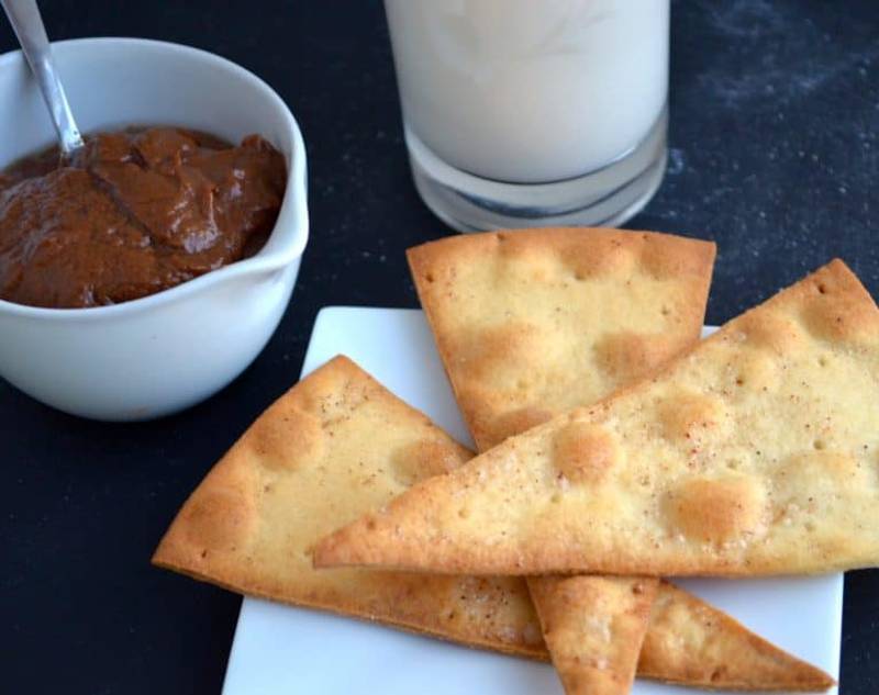 Gluten Free Pizza Chips & Chocolate-Coconut-Peanut Dip