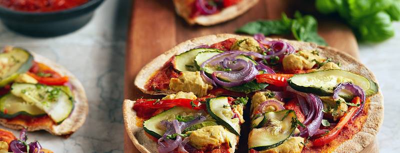 “Cheesy” Veggie Pizzettes