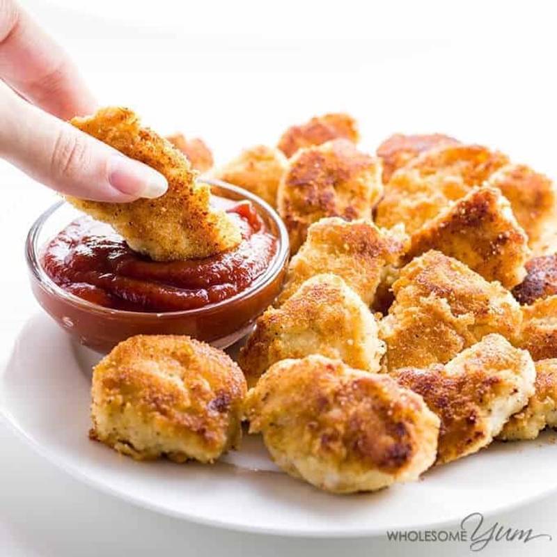 5-Ingredient Paleo Low Carb Chicken Nuggets (Gluten-free)