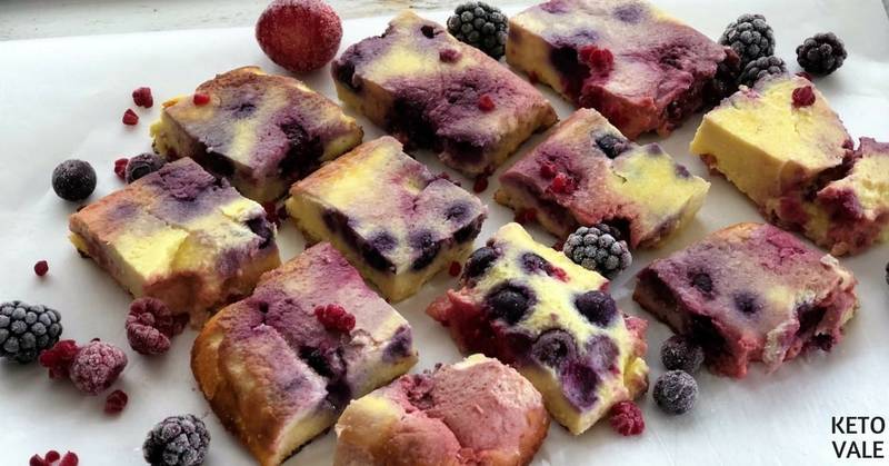 Keto Crustless Mixed Berry Cheesecake Squares