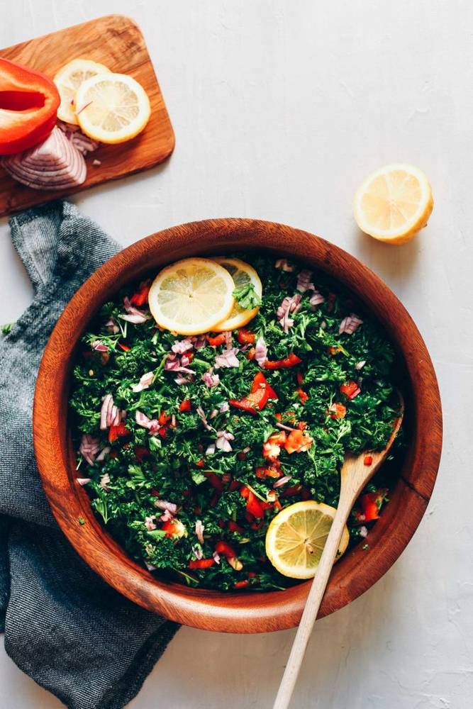 Grain-Free Tabbouleh Salad (6 Ingredients!)