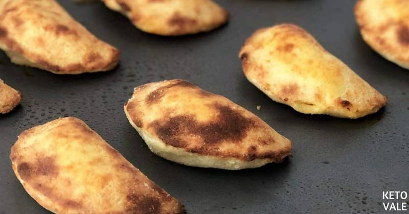Keto Buffalo Chicken Empanadas