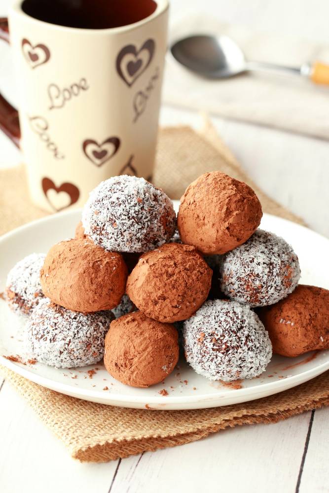 Easy No-Bake Vegan Truffles