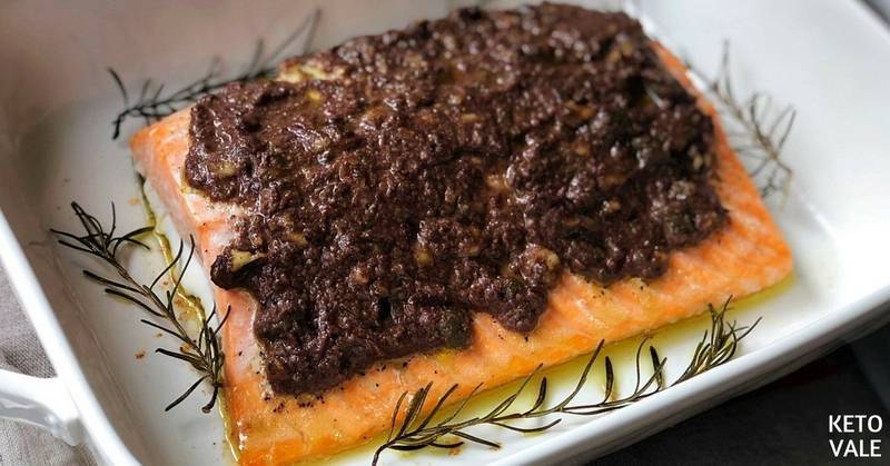 Baked Salmon with Black Olives and Capers Tapenade